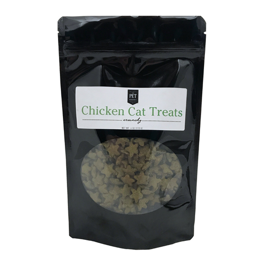 Chicken cat treats bag, star-shaped dried treats in a resealable pouch