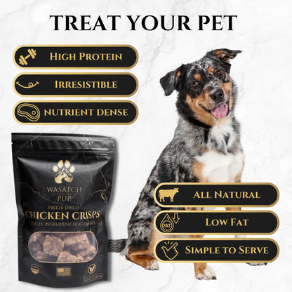 Freeze-dried chicken crisps dog treats with badges: high protein, nutrient dense, low fat